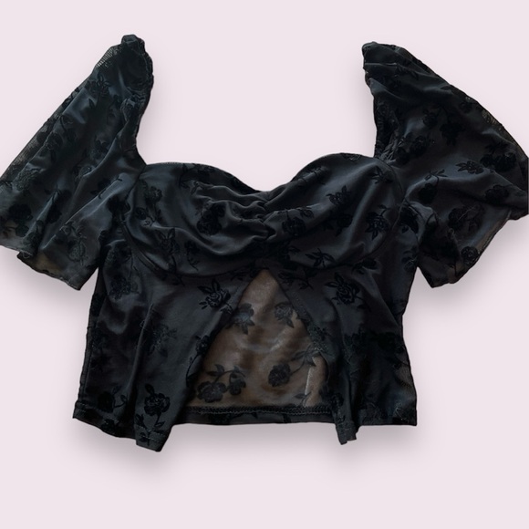 split hem floral mesh top with flutter sleeves - Picture 1 of 2